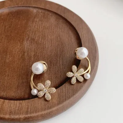 Flower Shaped Pearl Earrings 